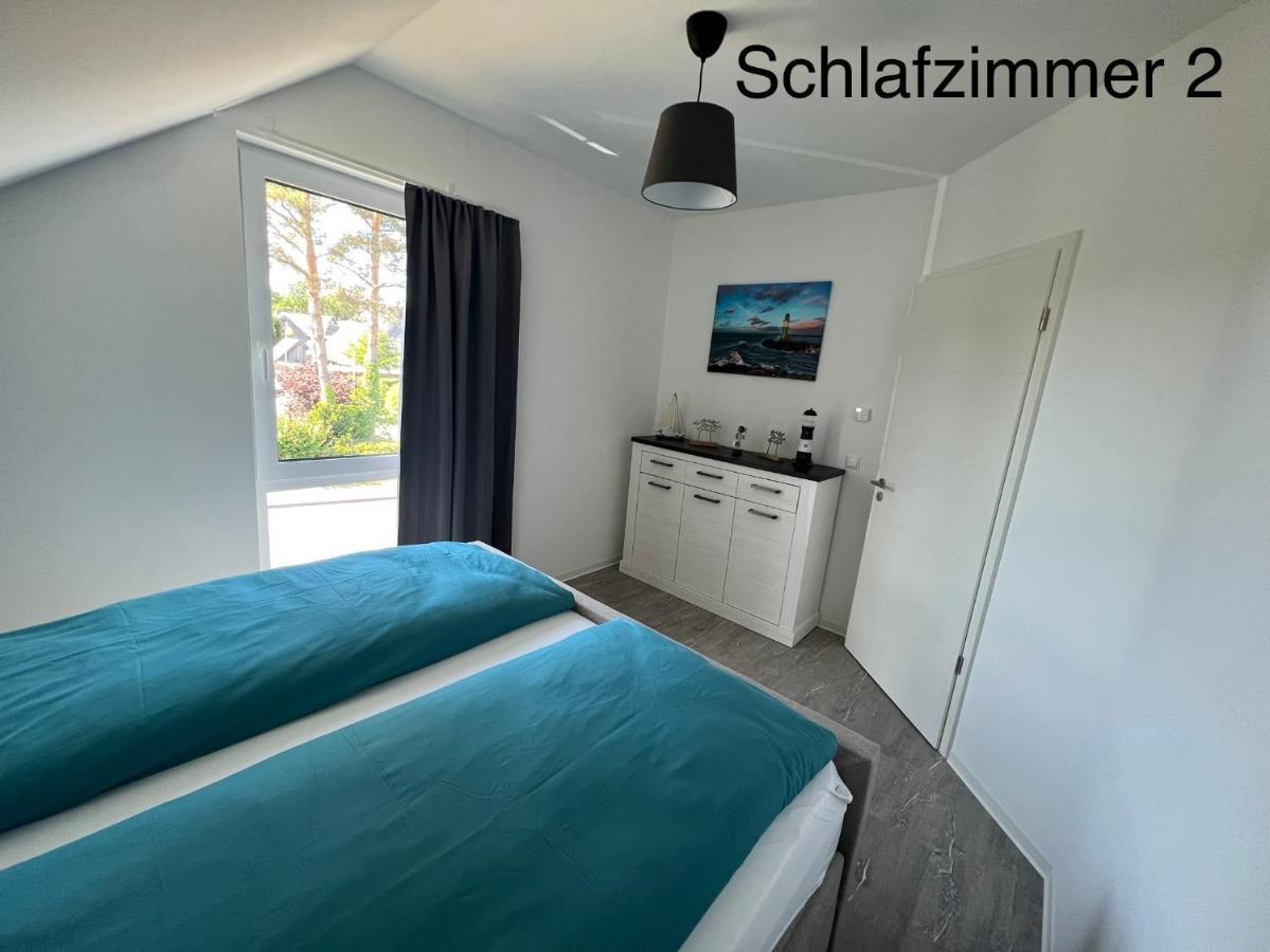Doppelhaushaelfte Mit Terrasse Villa Elmenhorst/Lichtenhagen Ngoại thất bức ảnh